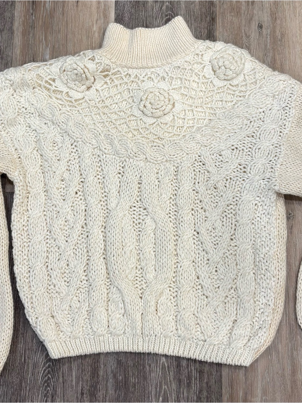 Vintage 90s Cream Cable Knit Crewneck Sweater with Floral Yoke